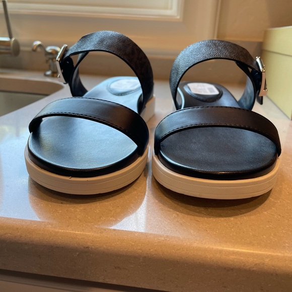 Michael Kors Madsen Sandal | Black - Picture 3 of 10